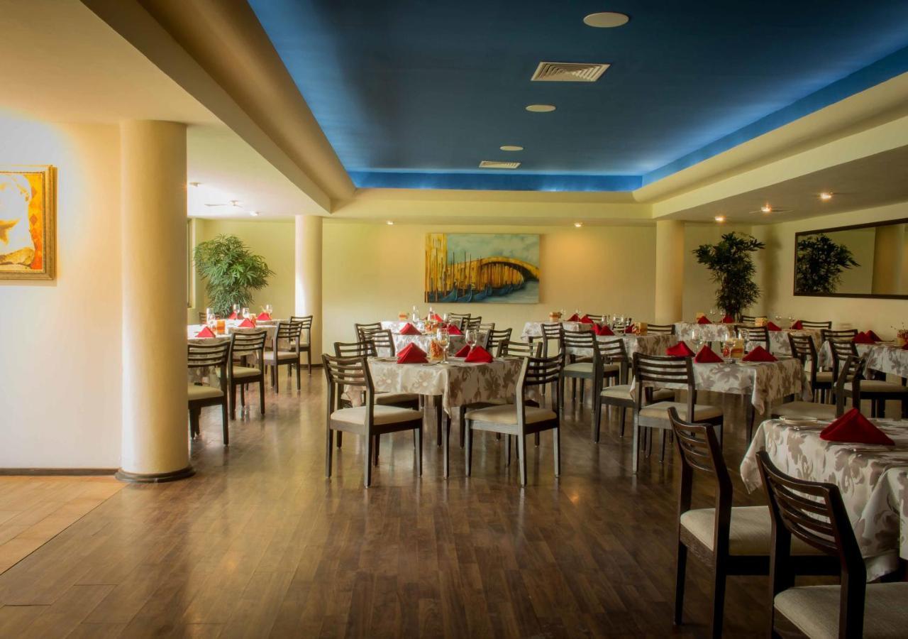 Sunset Plaza Beach Resort Puerto Vallarta All Inclusive Екстер'єр фото